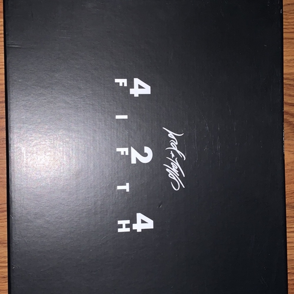 Lord & Taylor heels brand 424 Fifth Bailee